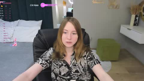 Snapshot of adelina_cowell chatting on 1, 2, 2025 Adelina online show from 1, 2, 2025