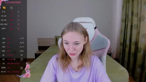 Snapshot of adelina_cowell chatting on 9, 3, 2025 Adelina online show from 9, 3, 2025