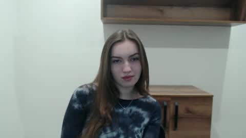 Snapshot of adelina_sweett chatting on 6, 11, 2025 adelina_sweett online show from 6, 11, 2025