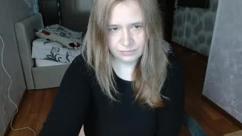 adelinalawson online show from 10, 5, 2026