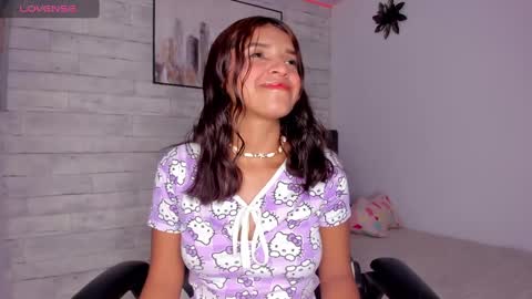 Snapshot of adeline_hill1 chatting on 8, 2, 2025 Adeline online show from 8, 2, 2025