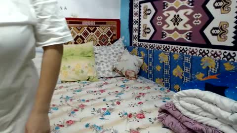 Larisa online show from 15, 10, 2025