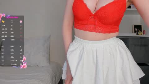 adelins_peach online show from 7, 4, 2026