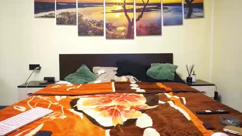 Adellineee online show from 1, 3, 2025