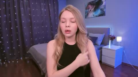 Snapshot of adelllovely chatting on 2, 12, 2025 adelllovely online show from 2, 12, 2025