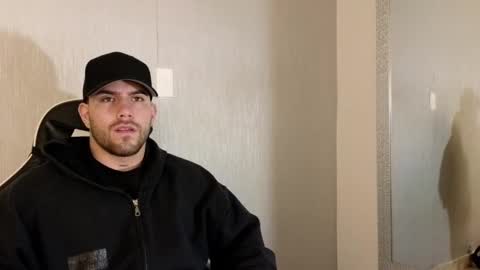 Snapshot of ades_lowe chatting on 3, 10, 2025 Ades online show from 3, 10, 2025