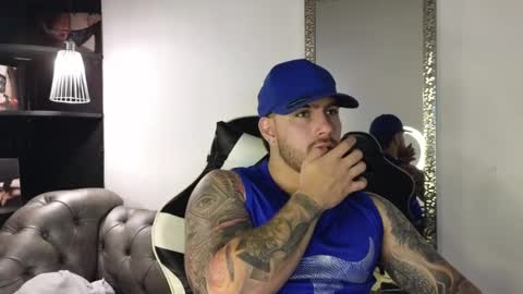 Snapshot of ades_lowe chatting on 17, 10, 2025 Ades online show from 17, 10, 2025