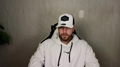 Snapshot of ades_lowe chatting on 23, 10, 2025 Ades online show from 23, 10, 2025