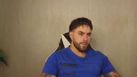 Snapshot of ades_lowe chatting on 4, 11, 2025 Ades online show from 4, 11, 2025