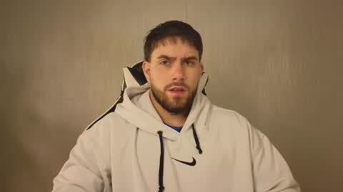 Snapshot of ades_lowe chatting on 7, 11, 2025 Ades online show from 7, 11, 2025