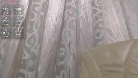 Snapshot of adivaaa chatting on 8, 1, 2025 Adlain online show from 8, 1, 2025