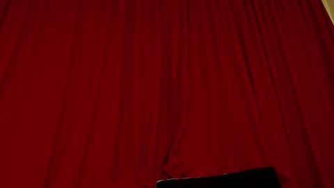 Adonis online show from 3, 12, 2025