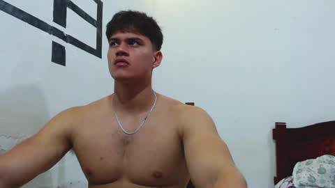 Snapshot of adonis_walkerx chatting on 5, 1, 2025 adonis_walkerx online show from 5, 1, 2025