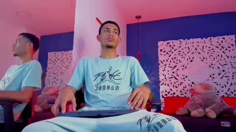 adonis_wb online show from 10, 9, 2025