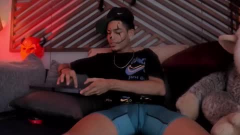 adonis_wb online show from 20, 10, 2025