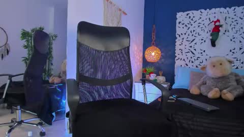 adonis_wb online show from 19, 11, 2025