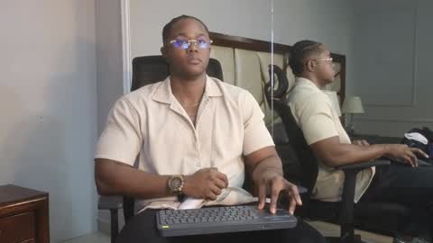 Snapshot of adonisknigh chatting on 27, 12, 2024 Adonis Knight  online show from 27, 12, 2024