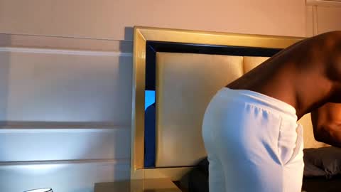 Snapshot of adonisknigh chatting on 22, 1, 2025 Adonis Knight  online show from 22, 1, 2025