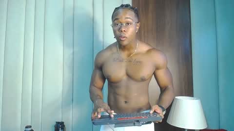 Snapshot of adonisknigh chatting on 27, 1, 2025 Adonis Knight  online show from 27, 1, 2025