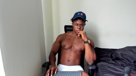 Snapshot of adonisknigh chatting on 5, 2, 2025 Adonis Knight  online show from 5, 2, 2025