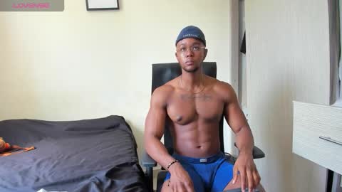 Snapshot of adonisknigh chatting on 15, 9, 2025 Adonis Knight  online show from 15, 9, 2025