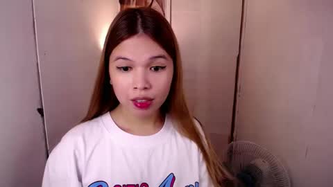 adorabletsforyouxx online show from 24, 2, 2025