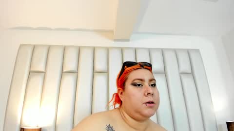 ANDREA PEREZ online show from 17, 9, 2025