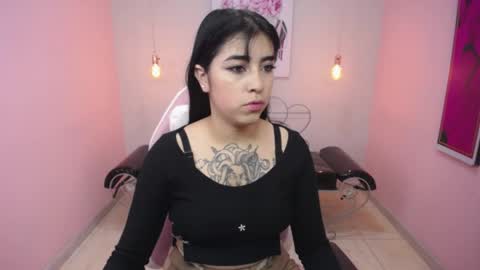 Adri  online show from 5, 5, 2026