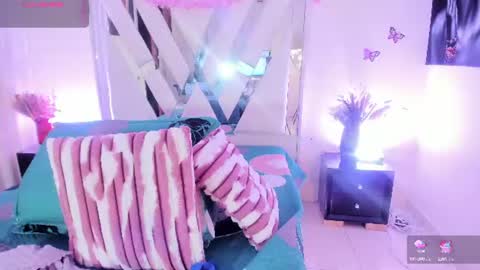 Snapshot of adri_rivera chatting on 27, 6, 2026 ADRI online show from 27, 6, 2026