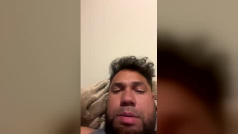 adrian241987 online show from 12, 4, 2026