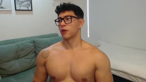 Snapshot of adrian_del_mar chatting on 21, 2, 2026 Adrian del Mar online show from 21, 2, 2026