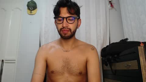 Snapshot of adrian_falcon chatting on 29, 4, 2026 Adrian Falcon online show from 29, 4, 2026