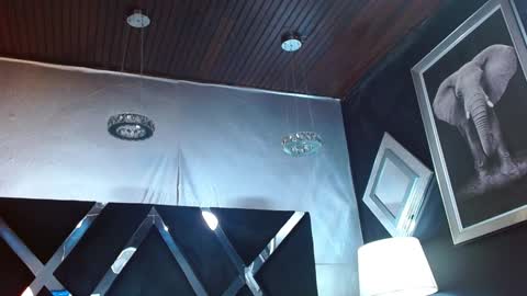 Snapshot of adrian_rae chatting on 18, 12, 2024   online show from 18, 12, 2024