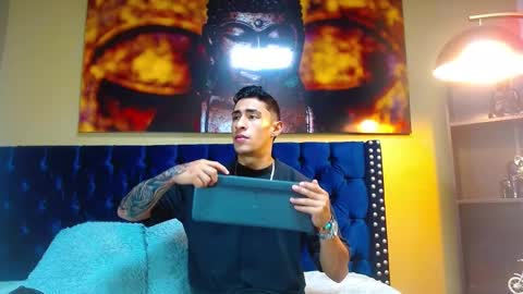 Snapshot of adrian_rae chatting on 25, 2, 2025   online show from 25, 2, 2025