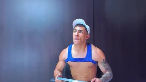 Snapshot of adrian_rae chatting on 12, 9, 2025   online show from 12, 9, 2025