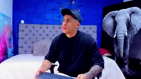 Snapshot of adrian_rae chatting on 13, 9, 2025   online show from 13, 9, 2025