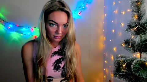 Snapshot of adriana_coy_ chatting on 21, 12, 2024 Adriana online show from 21, 12, 2024