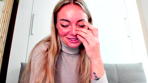 Snapshot of adriana_coy_ chatting on 25, 1, 2025 Adriana online show from 25, 1, 2025