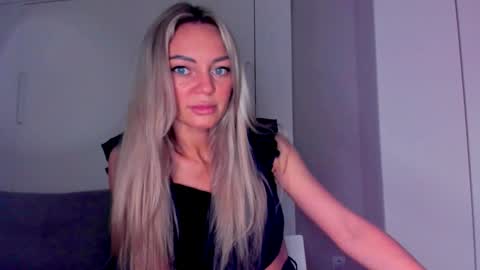 Snapshot of adriana_coy_ chatting on 29, 1, 2025 Adriana online show from 29, 1, 2025