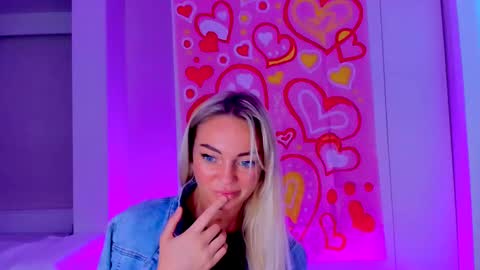 Snapshot of adriana_coy_ chatting on 13, 2, 2025 Adriana online show from 13, 2, 2025