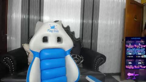 Adriana Martinez online show from 4, 2, 2026