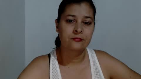 Snapshot of adriana_milf chatting on 19, 9, 2025 Adriana milf online show from 19, 9, 2025