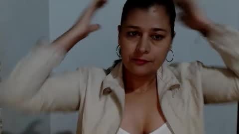 Snapshot of adriana_milf chatting on 21, 9, 2025 Adriana milf online show from 21, 9, 2025