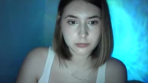 adrianabliss_ online show from 28, 9, 2025