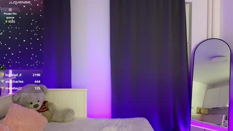 adrianawow1 online show from 26, 2, 2025