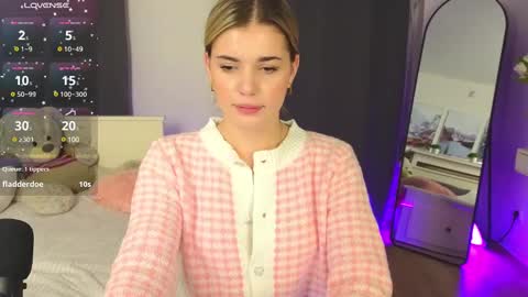 adrianawow1 online show from 9, 3, 2025