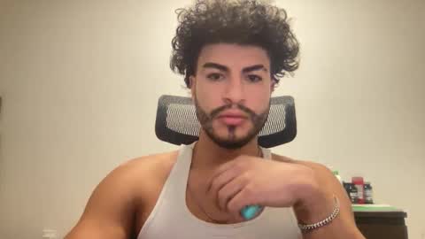 adriano guapo online show from 28, 11, 2025