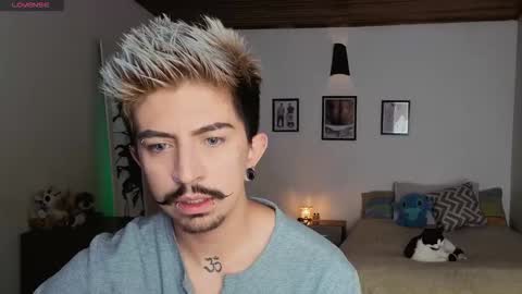 Snapshot of adriansafronov_ chatting on 12, 11, 2025 online show from 12, 11, 2025