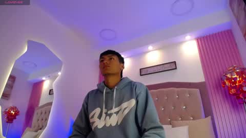 Snapshot of adrianstark_ chatting on 4, 6, 2026 adrianstark_ online show from 4, 6, 2026