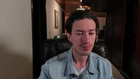 Snapshot of adrianwilliams_ chatting on 5, 11, 2025 Adrian Williams online show from 5, 11, 2025